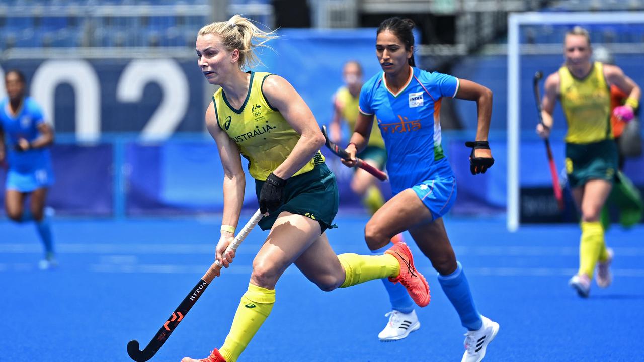 Australia's Stephanie Anna Kershaw carries the ball forward.