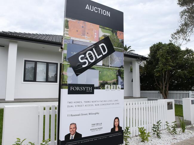 SYDNEY, AUSTRALIA: NewsWire Photos: APRIL 02 2024: A general stock view of a for sale sign on a home in the North Shore of Sydney, as Australian house prices hit record high for fifth consecutive month, making it increasingly difficult for new home buyers to get into the property market with the added cost of inflation. Picture: NCA NewsWire/ Gaye Gerard