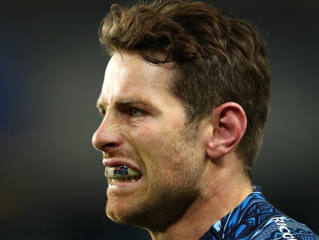 SYDNEY, AUSTRALIA - JULY 08: Bernard Foley of the Waratahs looks on during the round 16 Super Rugby match between the Waratahs and the Jaguares at Allianz Stadium on July 8, 2017 in Sydney, Australia.  (Photo by Cameron Spencer/Getty Images)