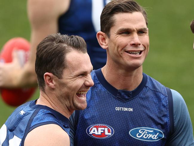 GEELONG, AUSTRALIA - SEPTEMBER 21: Patrick Dangerfield and Tom Hawkins of the Cats are seen during a Geelong Cats AFL training session at GMHBA Stadium on September 21, 2022 in Geelong, Australia. (Photo by Robert Cianflone/Getty Images)