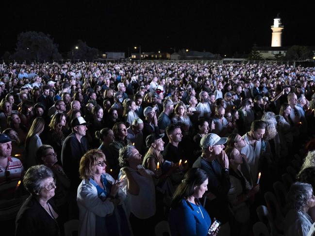 SYDNEY, AUSTRALIA – NewsWire Photos -Monday, 7 October 2024: The Jewish community vigil Monday night at Christison Park in Vaucluse. Picture:NewsWire / Monique Harmer