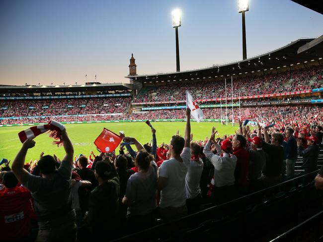 what-really-goes-on-inside-the-locker-rooms-at-an-afl-match-news