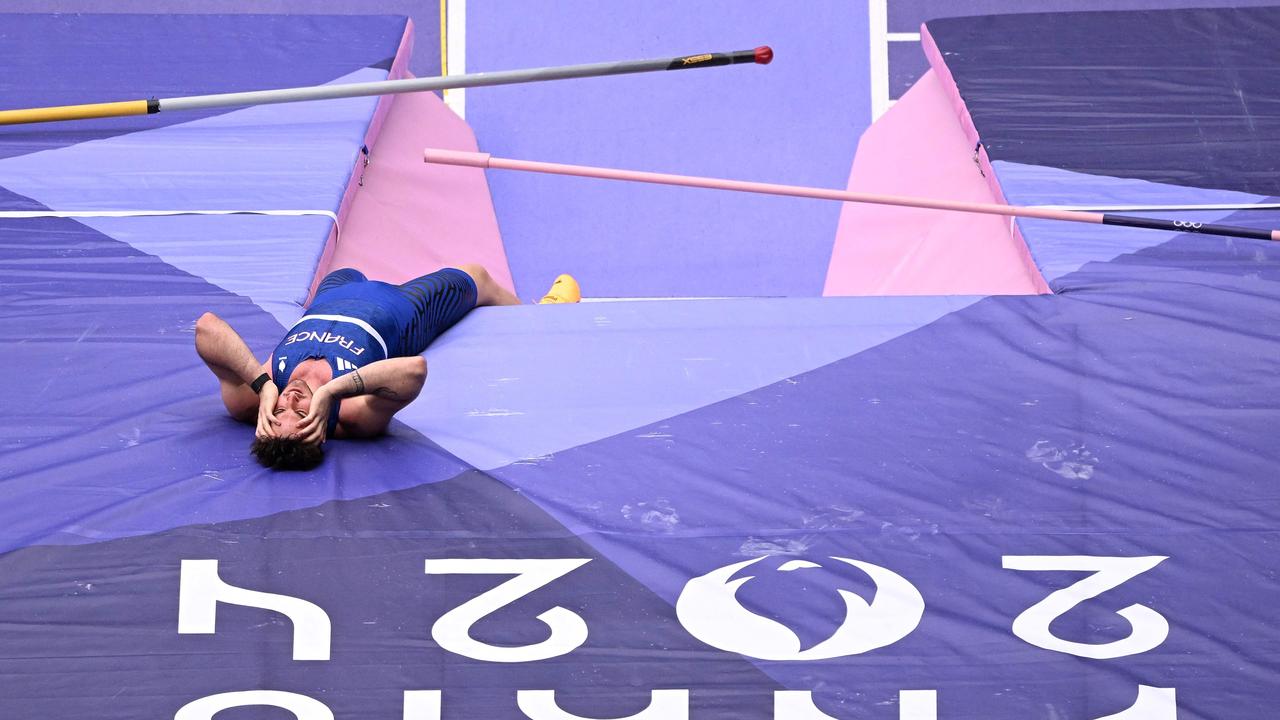 Ammirati reacts after knocking the bar off. (Photo by Kirill KUDRYAVTSEV / AFP)