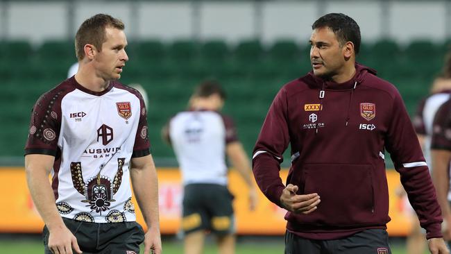 Justin Hodges gives Morgan the inside track on life at centre. Image: Adam Head