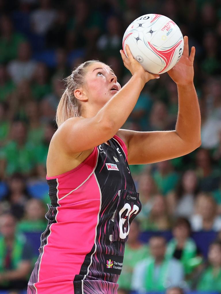 Eleanor Cardwell won the game with a Super Shot. (Photo by James Worsfold/Getty Images)