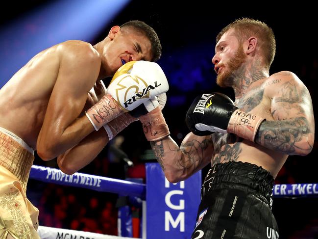 Lewis (R), gave Fundora all sorts of trouble early on. Picture: Al Bello/Getty Images