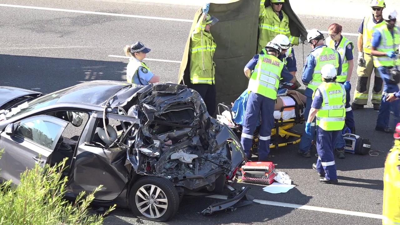 M5 car crash: Child dead in truck, car accident near Riverwood | Daily ...