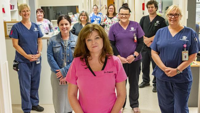 Dr Deborah Simmons and the Moranbah Hospital nursing staff. Picture: Daryl Wright