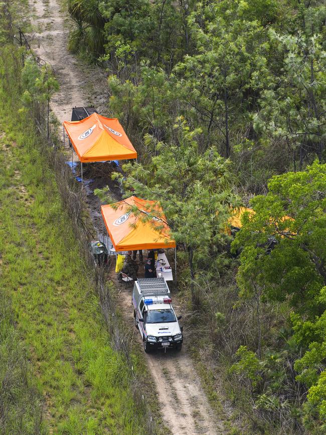 NT Police at the bush grave where Danny Deacon buried Carlie Sinclair.