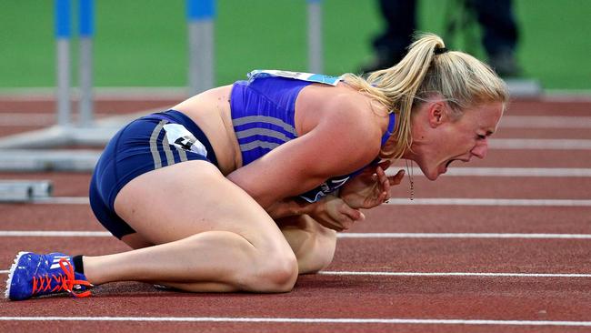 Sally Pearson broke her wrist after a fall in 2015. Picture: AP