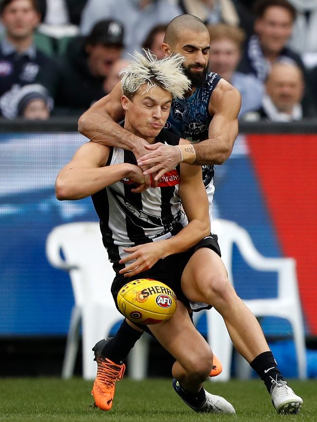 Dermott Brereton says Jack Ginnivan isn’t the only player using a ducking technique to draw freekicks.