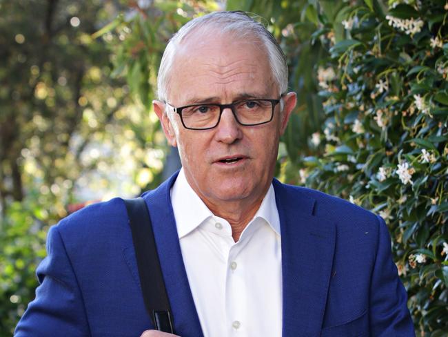 Malcolm Turnbull leaving his home in Point piper on Tuesday the 4th of December. Malcolm Turnbull is talking at a Smart energy summit today in Pyrmont. (Photographer: Adam Yip)