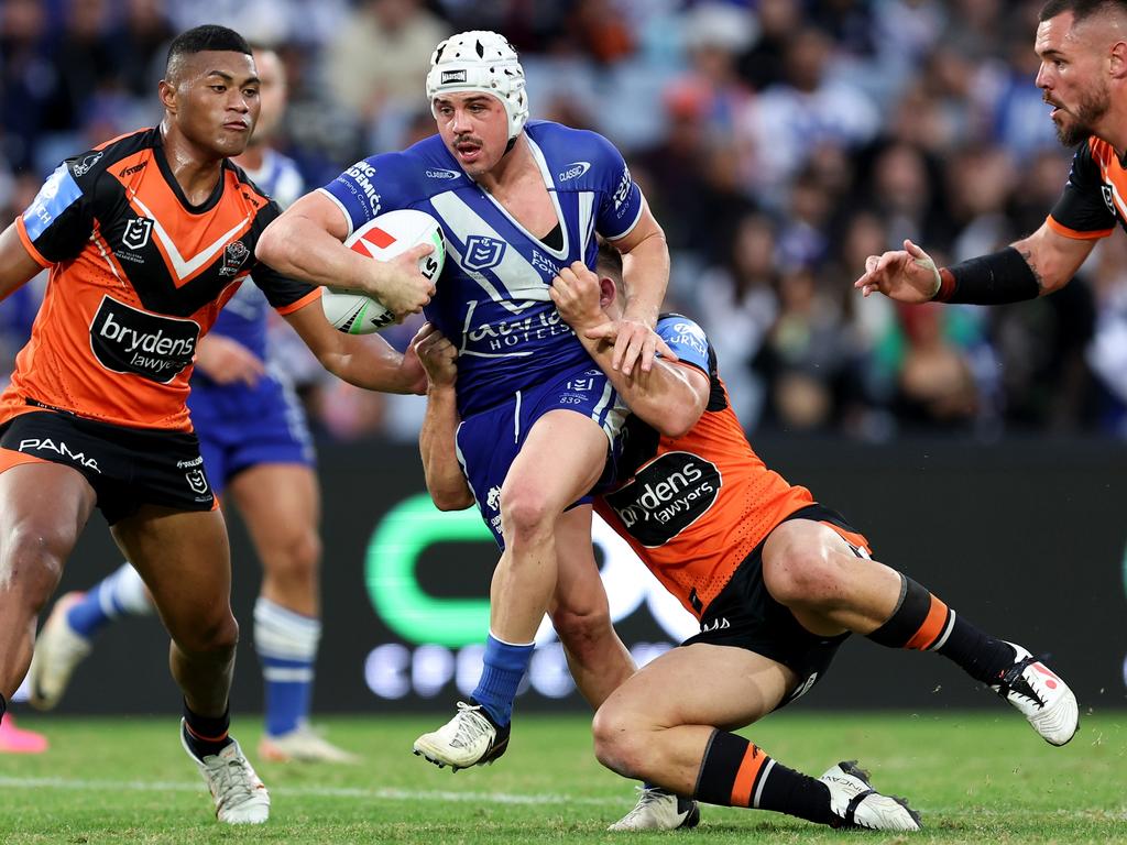 SYDNEY, AUSTRALIA - MAY 04: Reed Mahoney of the Bulldogs runs the ball during the round nine NRL match between Canterbury Bulldogs and Wests Tigers at Accor Stadium, on May 04, 2024, in Sydney, Australia. (Photo by Brendon Thorne/Getty Images)