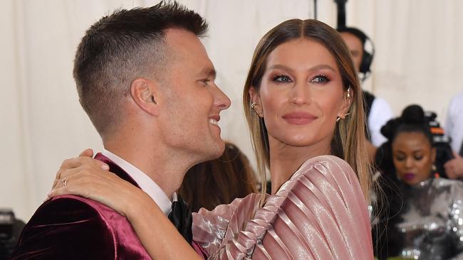 (FILES) In this file photo taken on May 6, 2019 Gisele Bundchen and Tom Brady arrive for the 2019 Met Gala at the Metropolitan Museum of Art in New York. - Brady and Bundchen are to file for divorce, according to US media reports on October 28, 2022. (Photo by ANGELA WEISS / AFP)