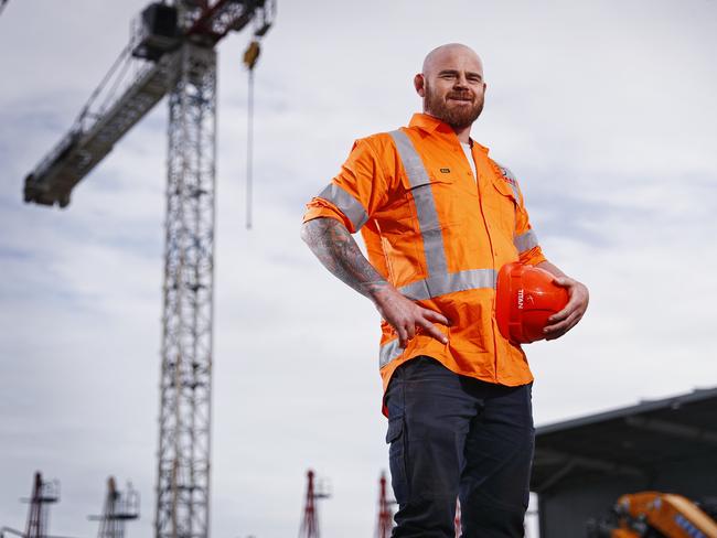 Revealed: How a crane operator KO’d Australia’s UFC king