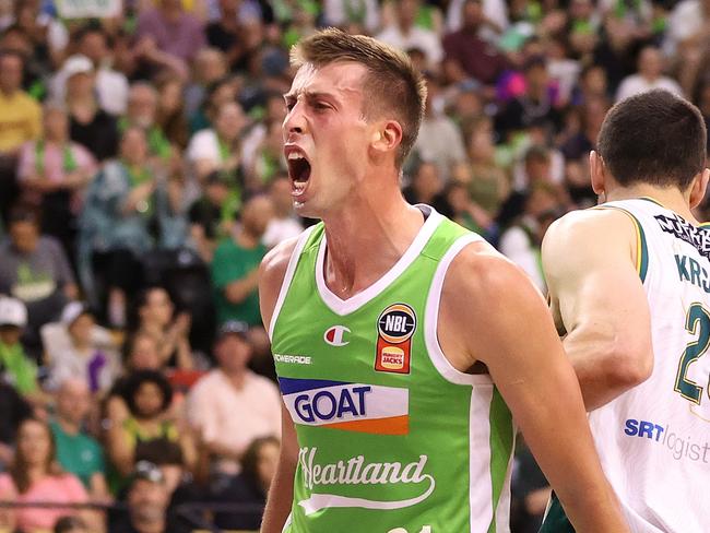 MELBOURNE, AUSTRALIA - JANUARY 25: Joe Wieskamp of the Phoenix celebrates during the round 18 NBL match between South East Melbourne Phoenix and Tasmania Jackjumpers at State Basketball Centre, on January 25, 2025, in Melbourne, Australia. (Photo by Kelly Defina/Getty Images)