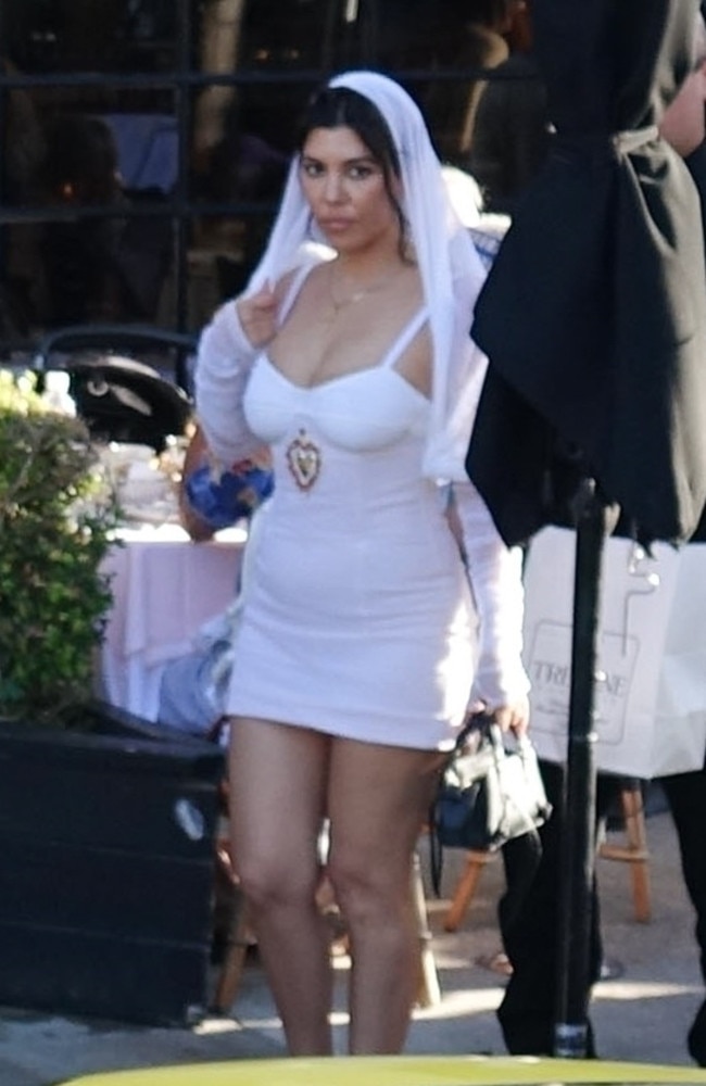 Kourtney Kardashian and Travis Barker celebrated their wedding at a restaurant with her grandmother Mary Jo Campbell. Picture: Clint Brewer Photography / A.I.M / BACKGRID