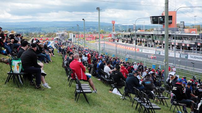 The crowd at Mount Panorama Raceway in Bathurst last weekend. Picture: Tim Hunter.