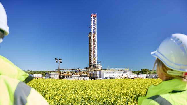 A Mineral Resources rig drilling for gas in the Perth Basin.