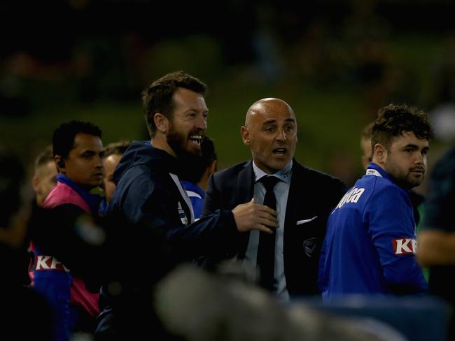 NEWCASTLE, AUSTRALIA - NOVEMBER 03: Kevin Muscat   coach of Melbourne Victory celebrates the win during the round three A-League match between the Newcastle Jets and the Melbourne Victory at  McDonald Jones Stadium on November 3, 2018 in Newcastle, Australia.  (Photo by Ashley Feder/Getty Images)