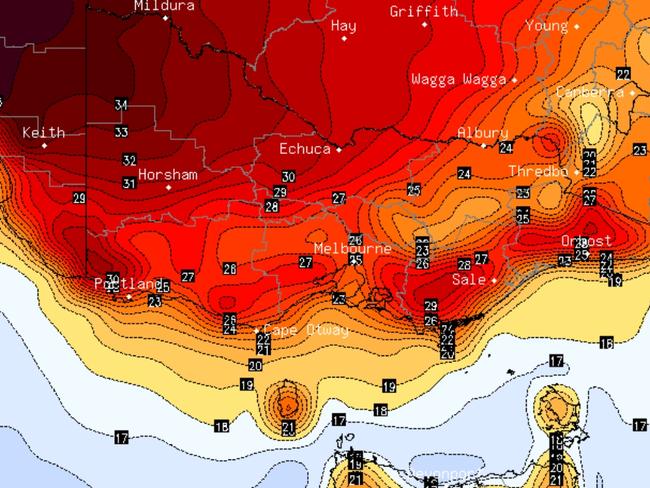 Melbourne is headed for a top of 29C on Melbourne Cup Day Tuesday, which would make it the warmest Melbourne Cup Day since 2014. Picture: BSCH via NCA NewsWire