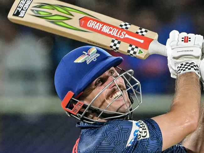 Lucknow Super Giants' Mitchell Marsh plays a shot during the Indian Premier League (IPL) Twenty20 cricket match between Delhi Capitals and Lucknow Super Giants at the Y.S. Rajasekhara Reddy cricket stadium in Visakhapatnam on March 24, 2025. (Photo by DIBYANGSHU SARKAR / AFP) / -- IMAGE RESTRICTED TO EDITORIAL USE - STRICTLY NO COMMERCIAL USE --