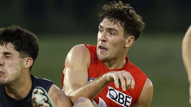 Sydney's Errol Gulden during an AFL pre-season practice match between the Sydney Swans and Carlton Blues at Blacktown International Sportspark on March 3, 2023. Photo by Phil Hillyard)