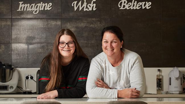 DISTRACTION: McKenzie, 17, who has had diabetes all her life, with mum Kerri Tilbrook, who agrees with the study findings. Picture: Matt Loxton