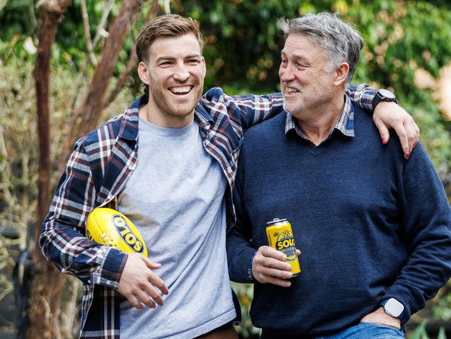 15/08/2024 Jack and Todd Viney for Thanks Dad Fathers Day campaign.. Aaron Francis / Herald Sun