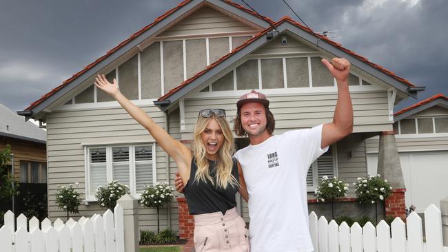 The Block winners Josh and Elyse's auction their house in Coburg in 2017. Picture: David Crosling