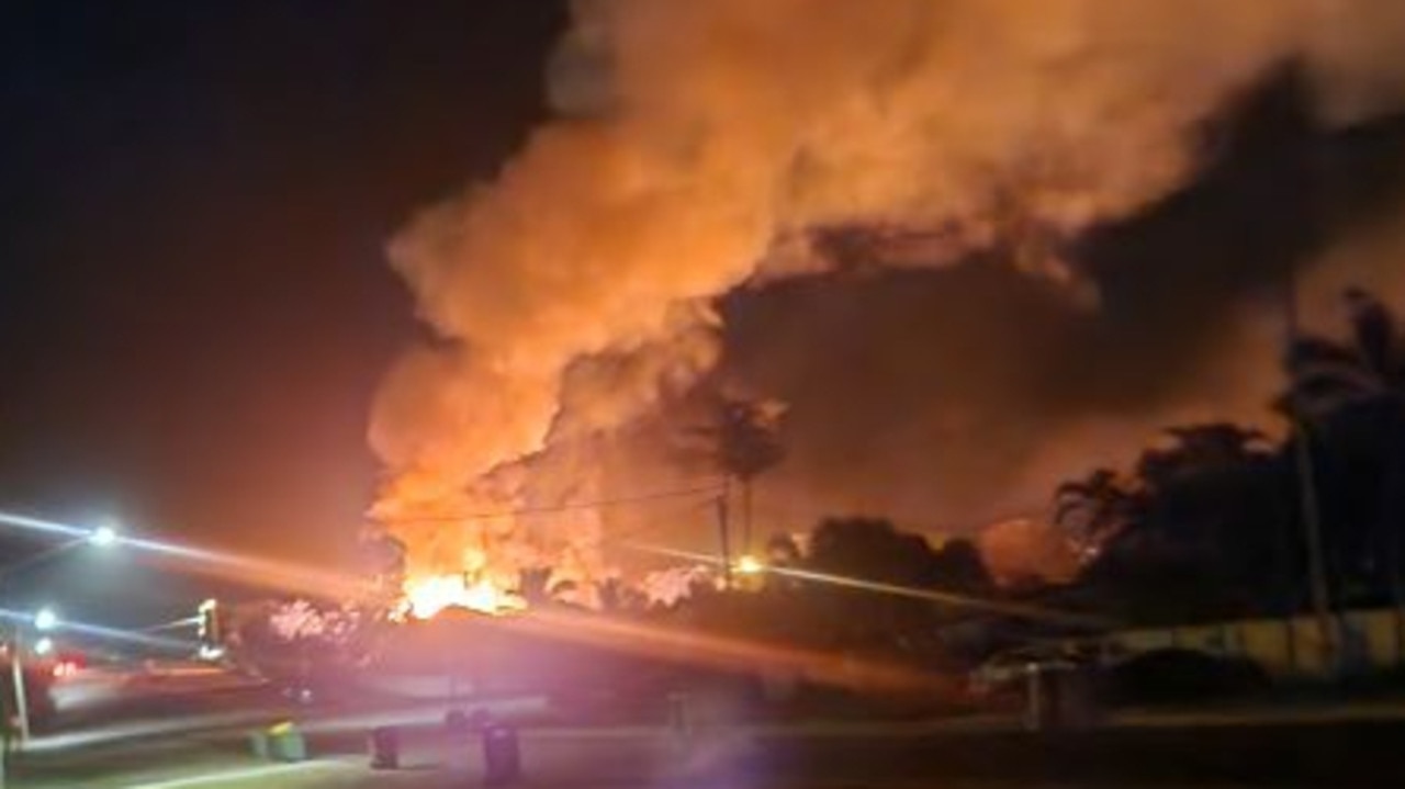 Smoke can be seen pouring from a blaze that gutted a backpacker lodge in Bowen. Picture: Maree Mac, posted on Facebook