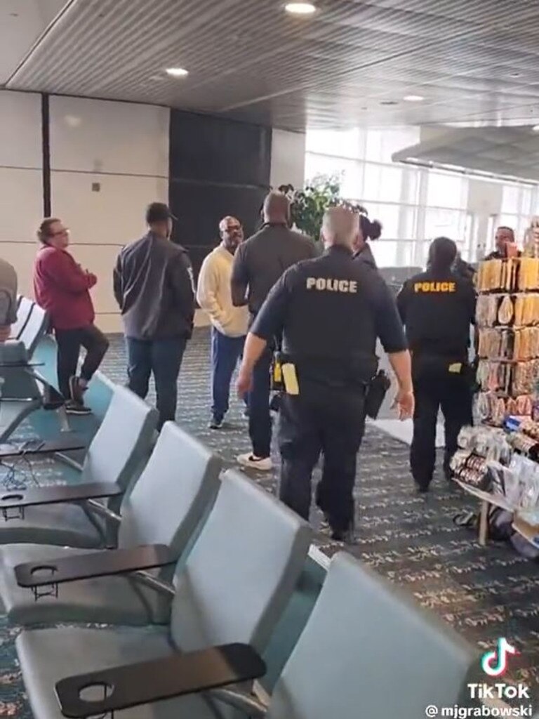 Before police arrived. Picture: TikTok / @mjgrabowski
