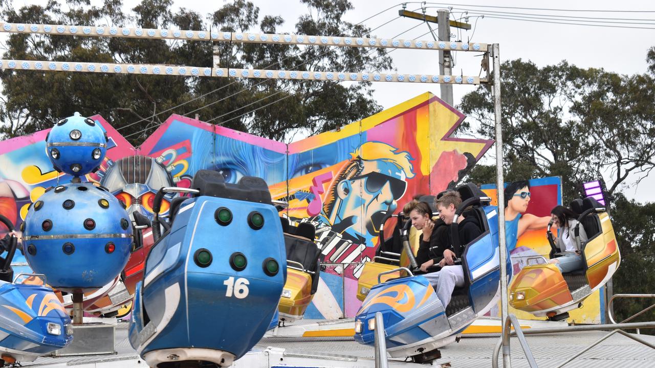 Families had a blast on the rides in sideshow alley at the 2022 Stanthorpe Show.