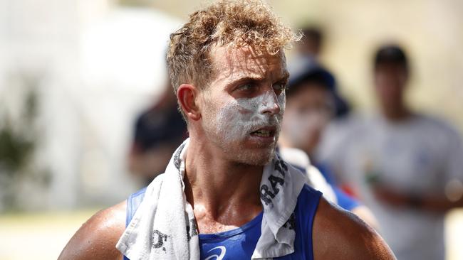 Western Bulldogs midfielder Mitch Wallis reached out to Tom Mitchell after the Hawk suffered an ACL injury before the 2019 season. Picture: Getty Images