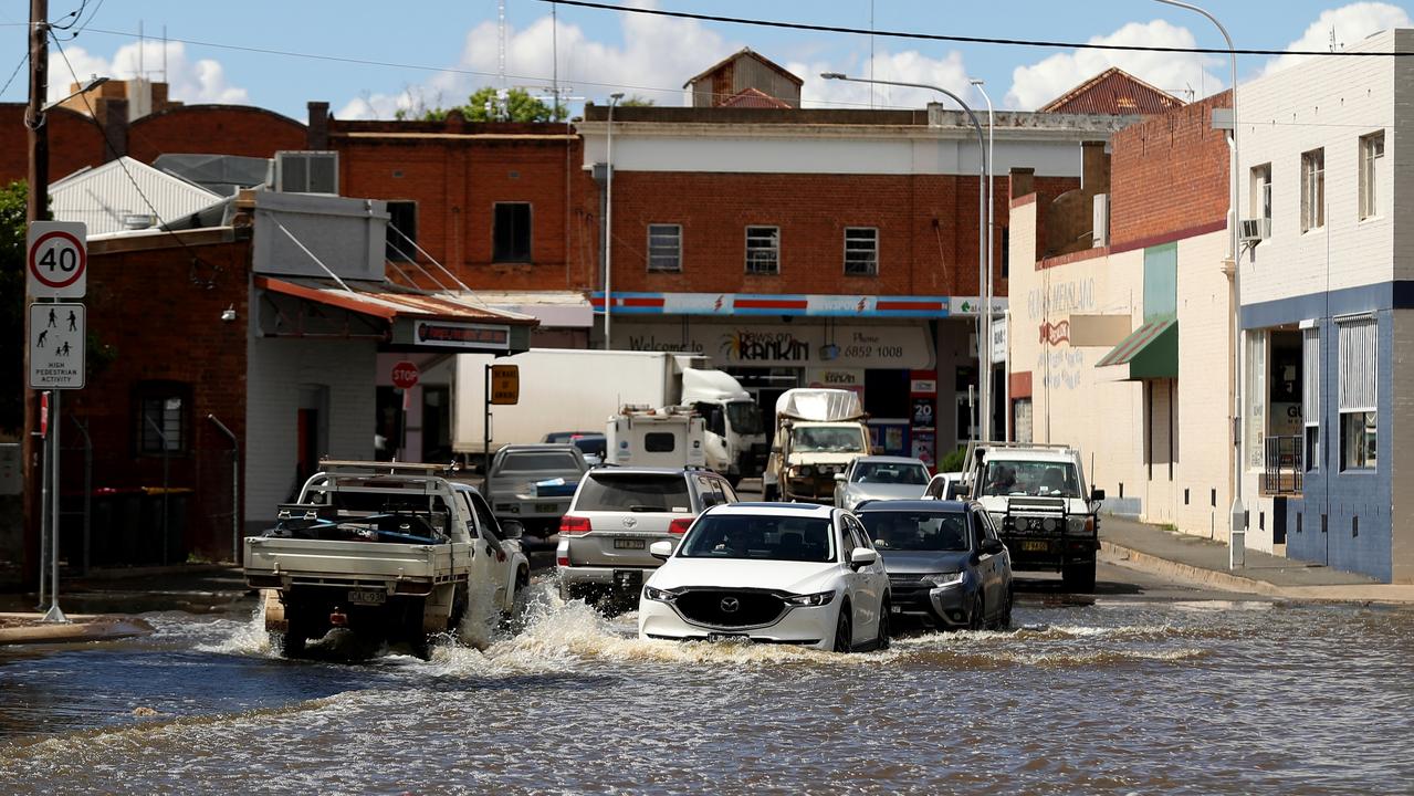 NSW Floods: Pregnant Woman Rescued, Forbes, Wagga Wagga Residents ...