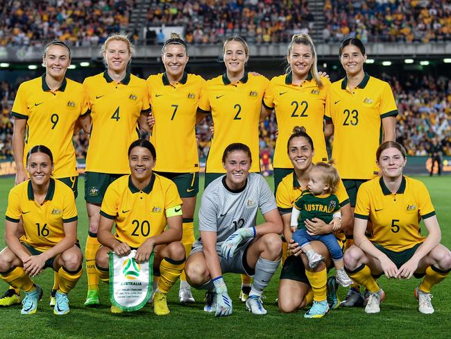 GOSFORD, AUSTRALIA - NOVEMBER 15: Australia team photo during the Women's International football match between the Australian Matildas and Thailand at Central Coast Stadium on November 15, 2022 in Gosford, Australia. (Photo by Steven Markham/Icon Sportswire via Getty Images)