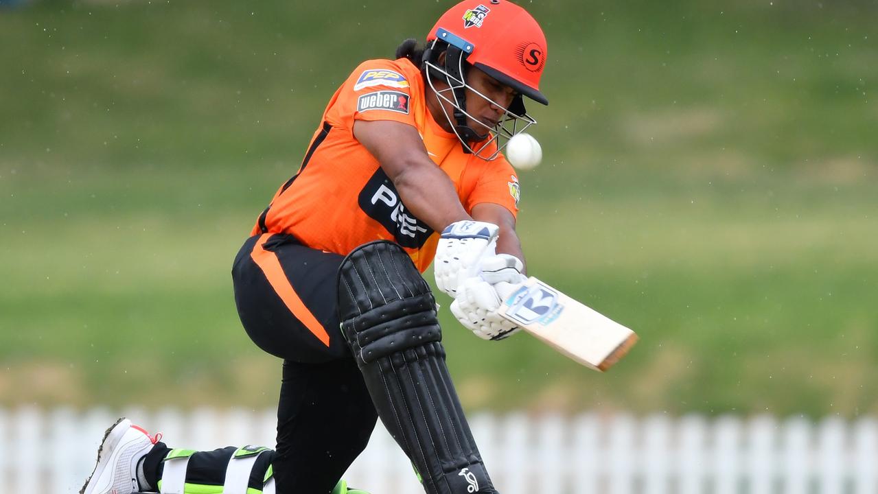 Chamari Athapaththu made a big impact for the Perth Scorchers at Karen Rolton Oval, on November 11, 2021, in Adelaide, Australia. (Photo by Mark Brake/Getty Images)