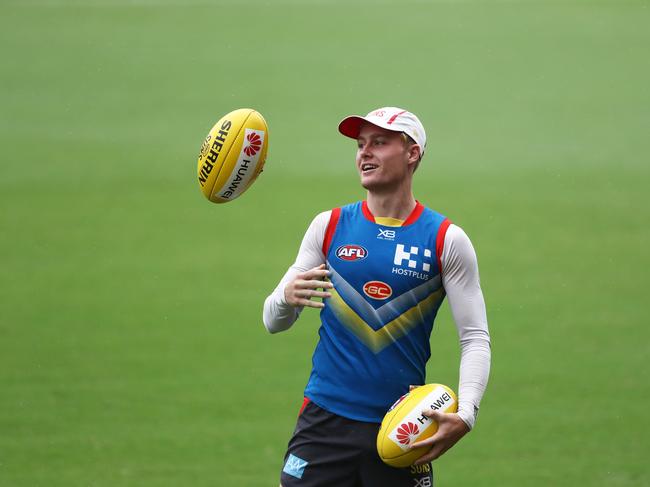 Sun's player Connor Nutting during training at Metricon Staium on the Gold Coast. Photograph : Jason O'Brien