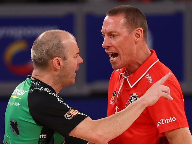 MELBOURNE, AUSTRALIA - NOVEMBER 06: Perth Wildcats Head Coach John Rillie speaks to the referee during the round six NBL match between Melbourne United and Perth Wildcats at John Cain Arena on November 06, 2023 in Melbourne, Australia. (Photo by Graham Denholm/Getty Images)