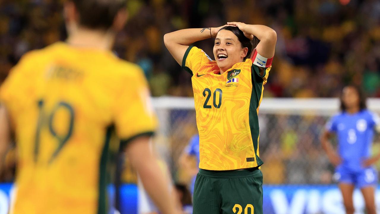 Sam Kerr fan scores the star's jersey after the Matildas defeat France in  Brisbane - ABC News