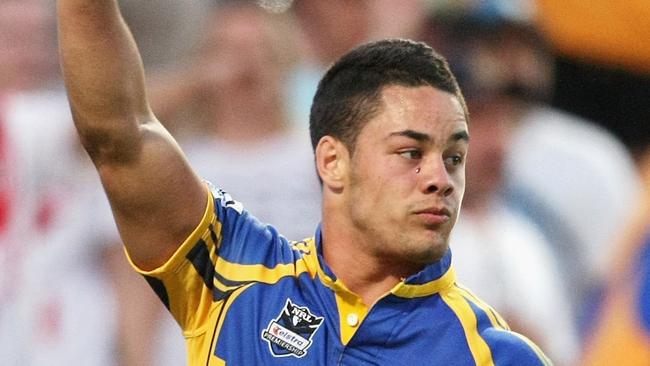 DO NOT ARCHIVE ... Rugby league — player Jarryd Hayne of the Eels celebrates after scoring during the fourth NRL qualifying final match between the St George Illawarra Dragons and the Parramatta Eels at WIN Jubilee Stadium on 13 Sep. 2009 in Sydney, Australia.
