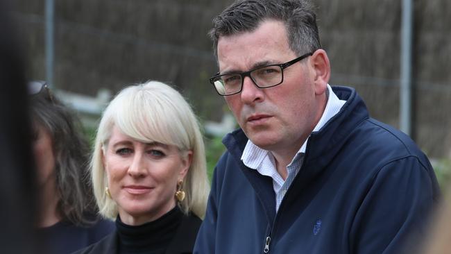 MELBOURNE, AUSTRALIA - NewsWire Photos, NOVEMBER 4, 2022. Victorian Premier, Daniel Andrews pictured with his wife Catherine, and the Minister for Environment and Climate Action, Lily DÃAmbroio, make an announcement at Pawfield Park Fenced Dog Park in Melbourne. Picture: NCA NewsWire / David Crosling