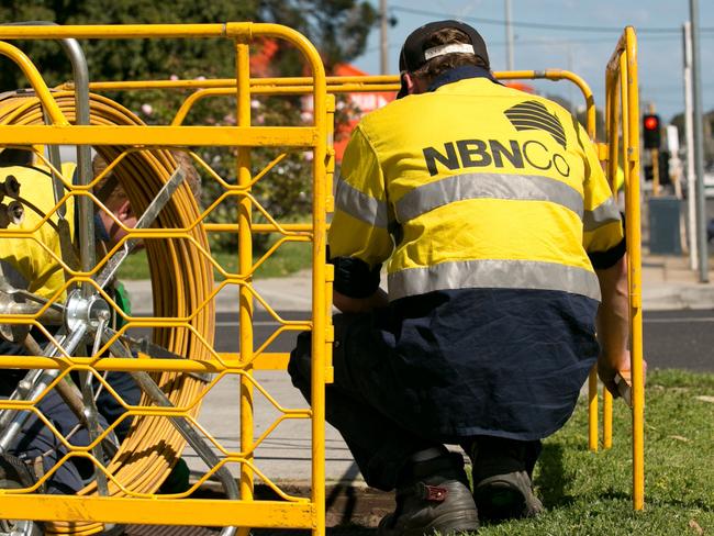 DFX1KR NBN installers in Cheltenham, Victoria, Australia