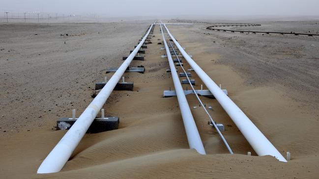 An oil pipeline in the desert of Qatar. The Middle Eastern country is the world’s biggest per capita polluter. Taking out territories with fewer than one million people, Australia is in the top 10 per capita countries for carbon emissions.