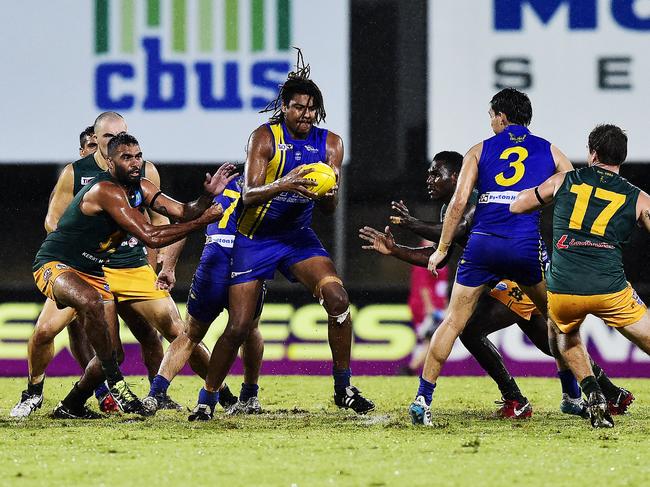 Wanderers star utility Neil Vea Vea has had to wait another week to play his first game of the 2020-21 NTFL season because of expensive flights from Adelaide. Picture: Keri Megelus