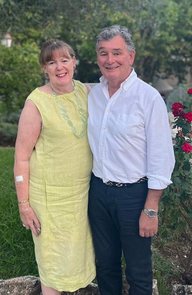 Chairman of Morgan Stanley International Jonathan Bloomer and his wife Judy Bloomer who died in the tragedy. (Photo by FAMILY HANDOUT / AFP)