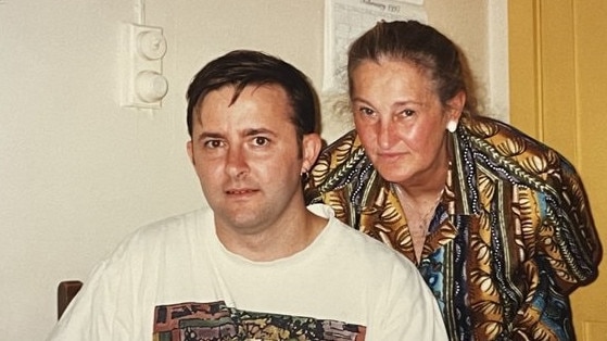 Anthony Albanese with his mum, Maryanne Ellery. Picture: Twitter/Anthony Albanese