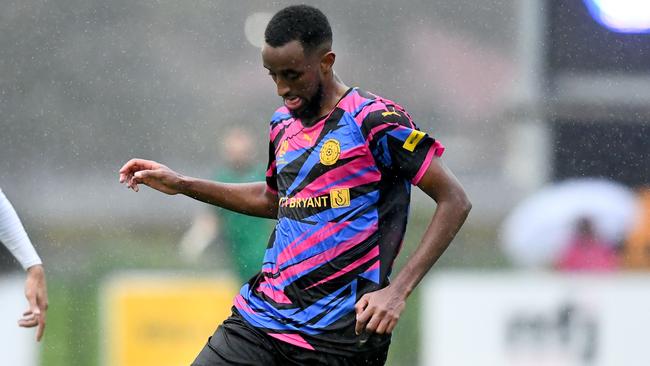 Yusuf Ahmed in action for Avondale. Picture: Josh Chadwick