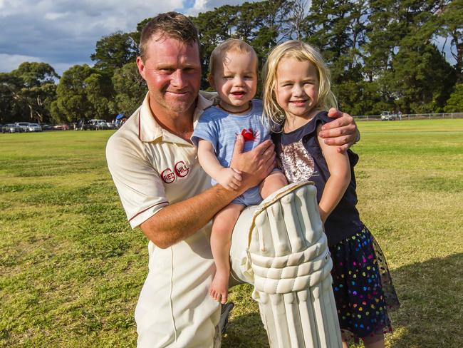 Simon Dart with his children Freddie and Jemima. Picture: Valeriu Campan