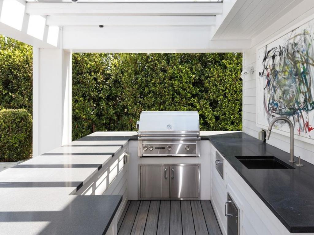 Now THAT is a bbq setup. Source: zillow.com